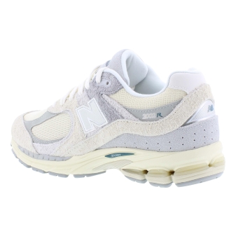New Balance M2002 off white