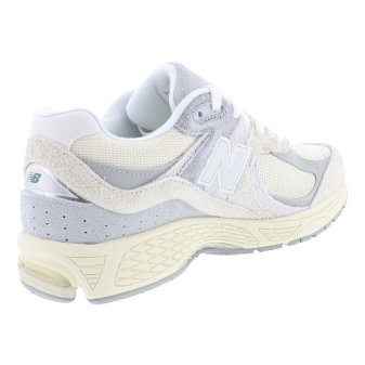 New Balance M2002 off white