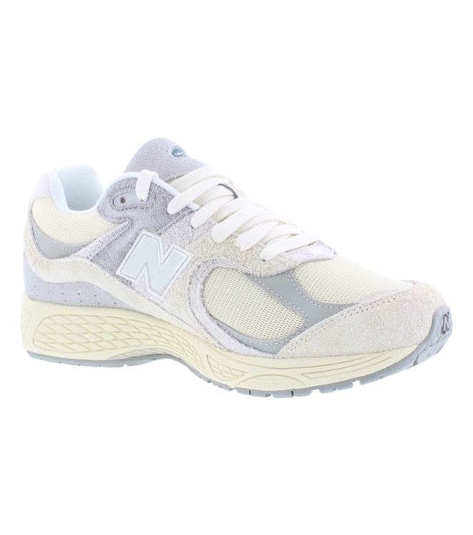 New Balance M2002 off white