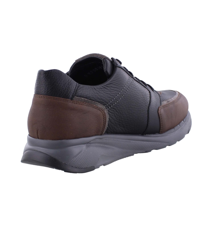 Mephisto Isaac bruin
